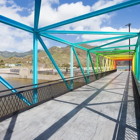 Seafront アパート *