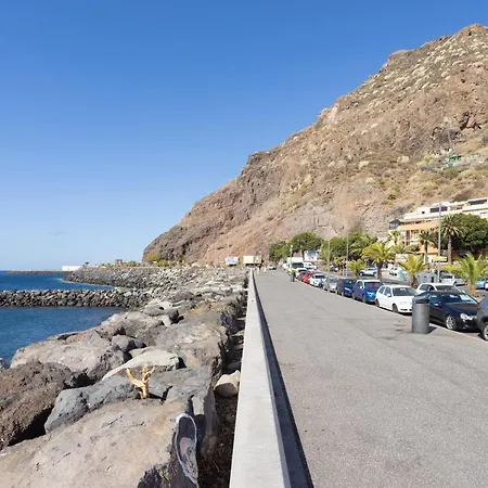 Seafront アパート *